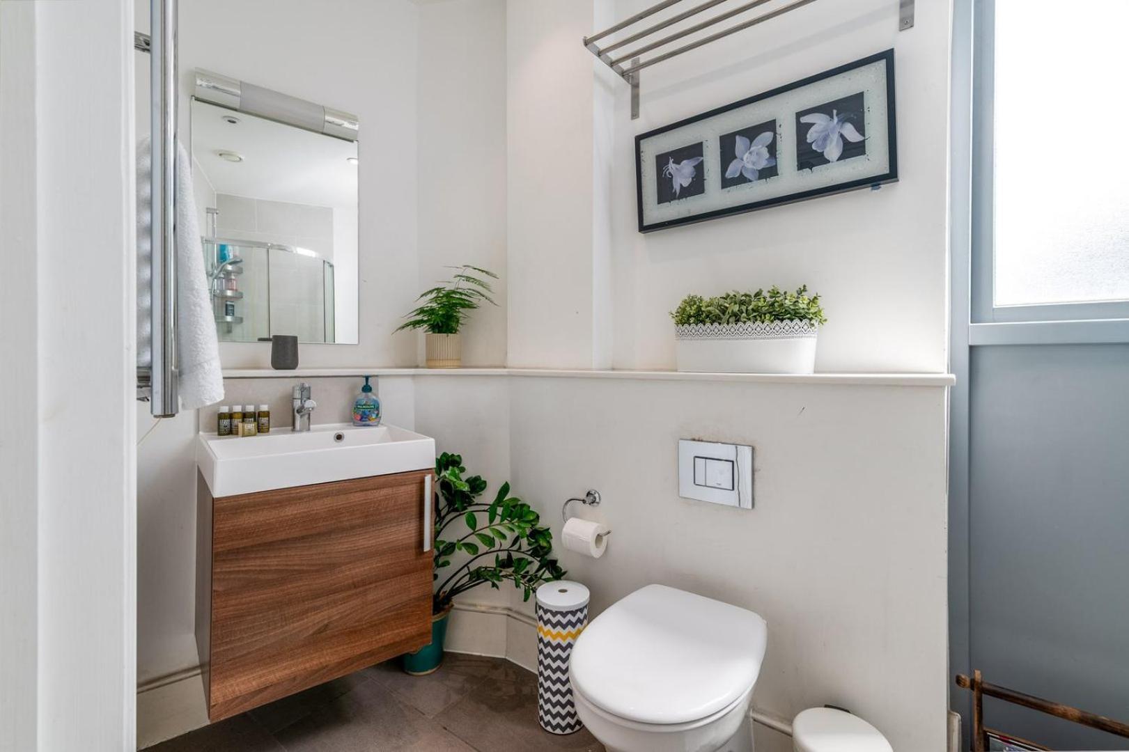 Bright & Spacious Battersea Flat ロンドン エクステリア 写真